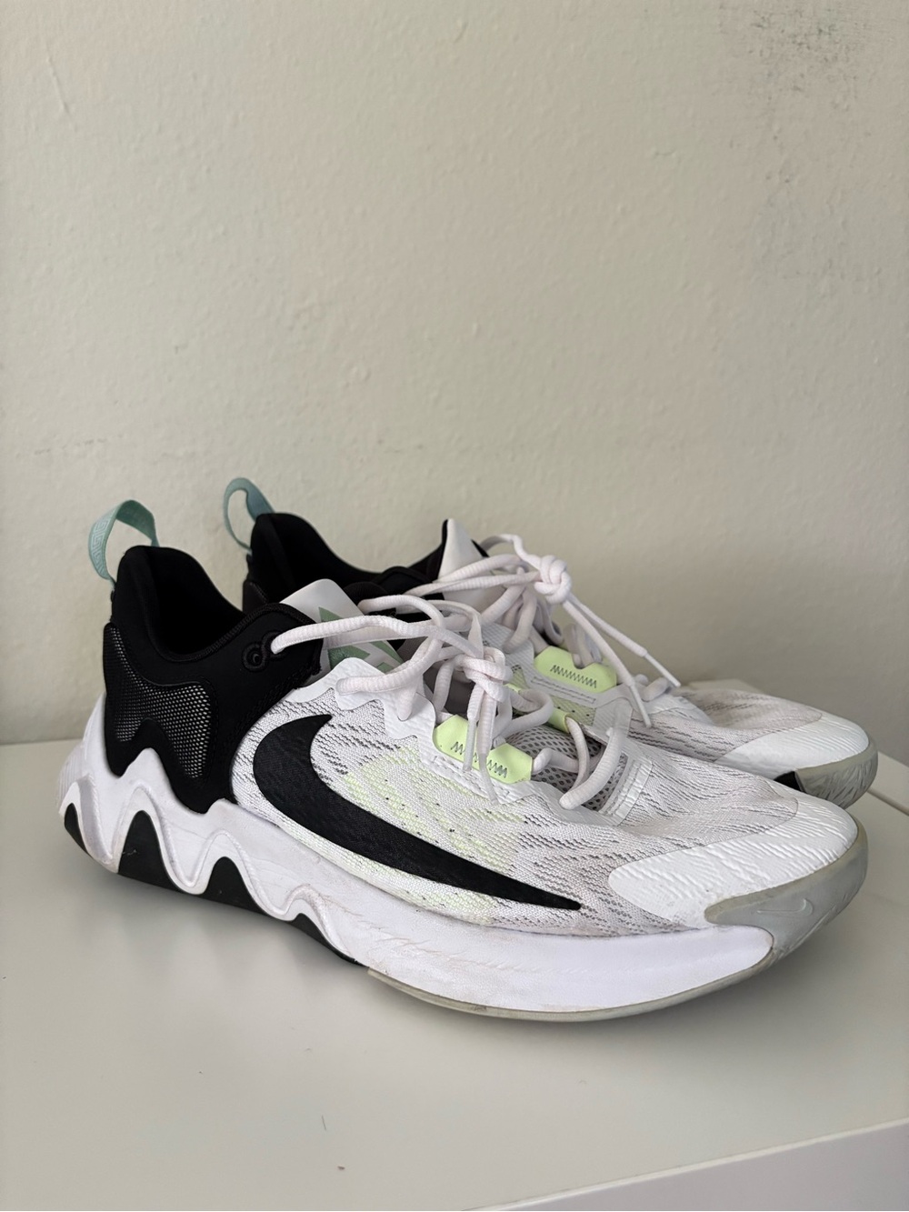 Nike Giannis Immortality 2 White/Black-Barely Volt Mens 12 DM0825-101 Shoes